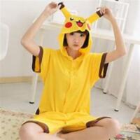 Pokémon Cosplay: Pikachu Kigurumi